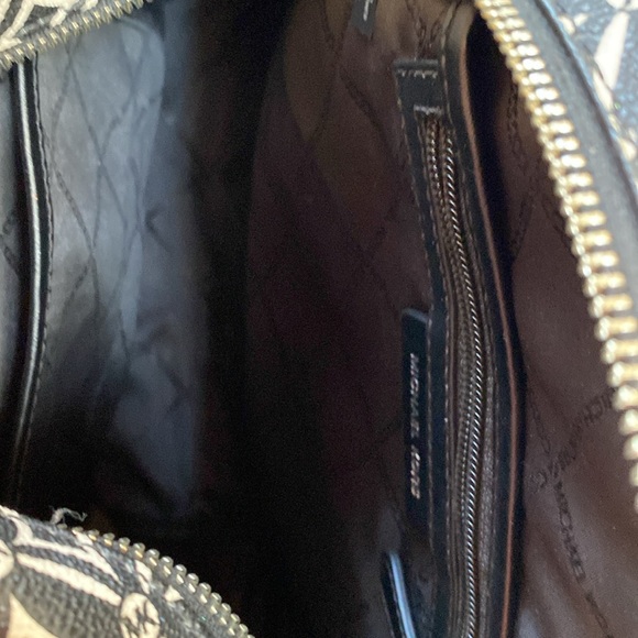 Michael Kors adjustable medium size backpack - Picture 13 of 15